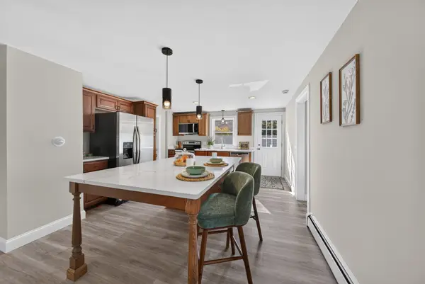 158 Southbridge Rd, Oxford, MA 01537