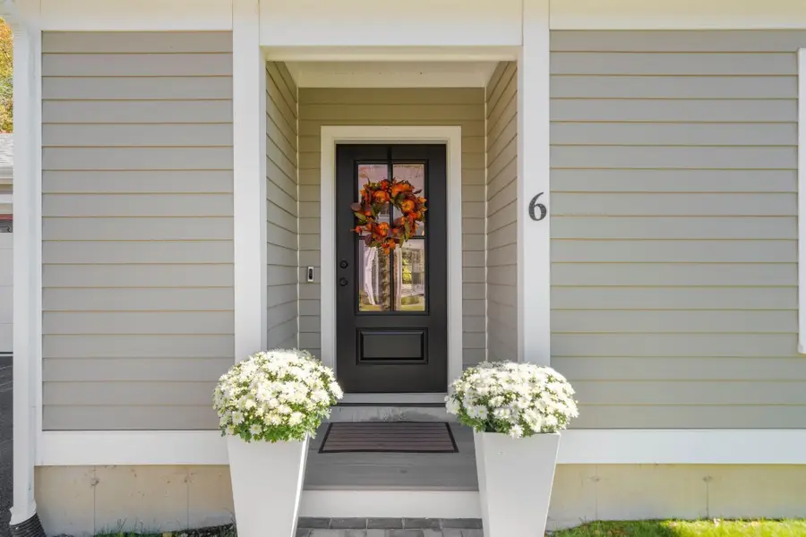 74 Congress St #6, Pembroke, MA 02359 - #2