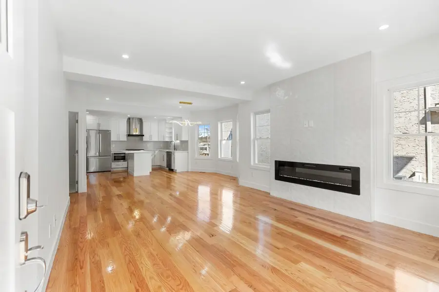 9-11 Harriet Ave #9, Belmont, MA 02478 - #3