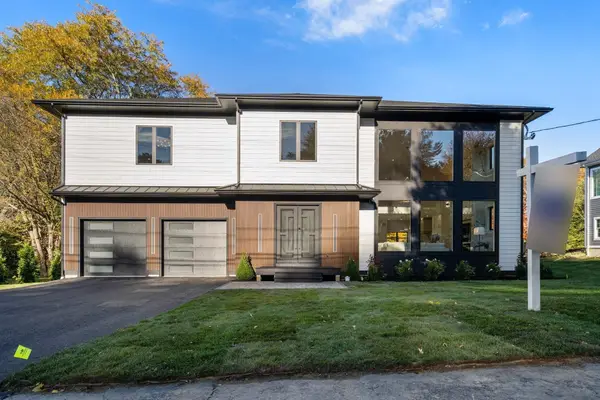44 Ridgewood Rd, Milton, MA 02186