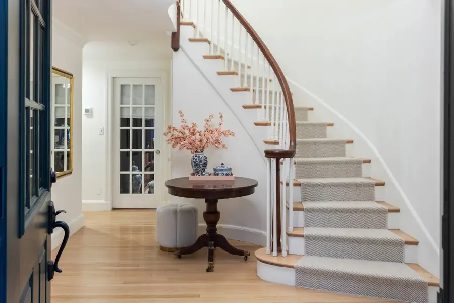 32 Pickwick Rd, Newton, MA 02465 - #2