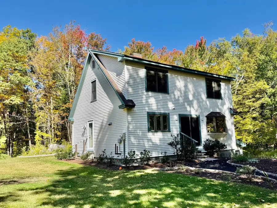 353 S Shelburne Rd, Shelburne, MA 01370 - #3