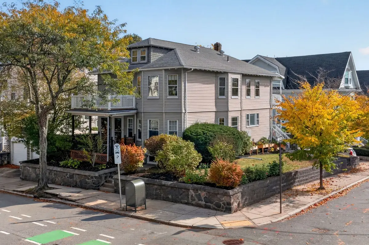 1540 Centre St #2, Boston, MA 02131 - #1