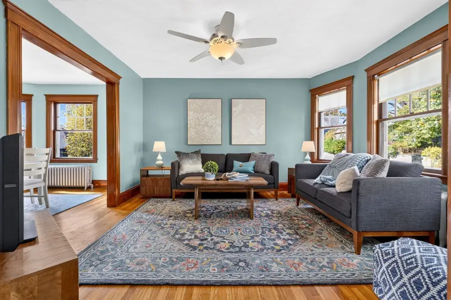 1540 Centre St #2, Boston, MA 02131 - #3