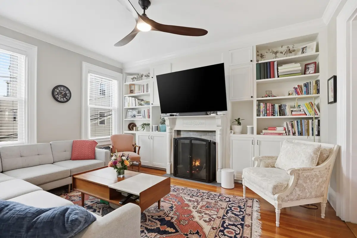 16 Sackville St #2, Boston, MA 02129 - #1
