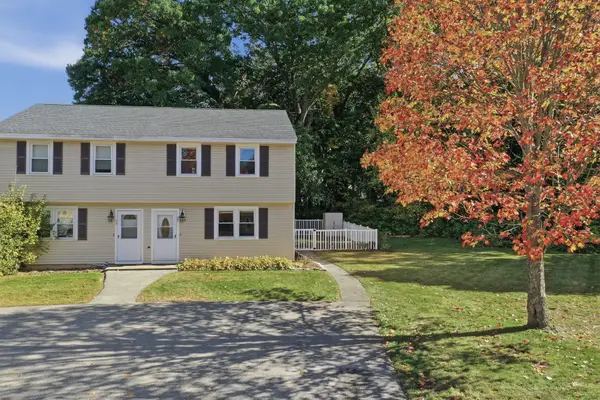27 Bentley Circle #27, Methuen, MA 01844