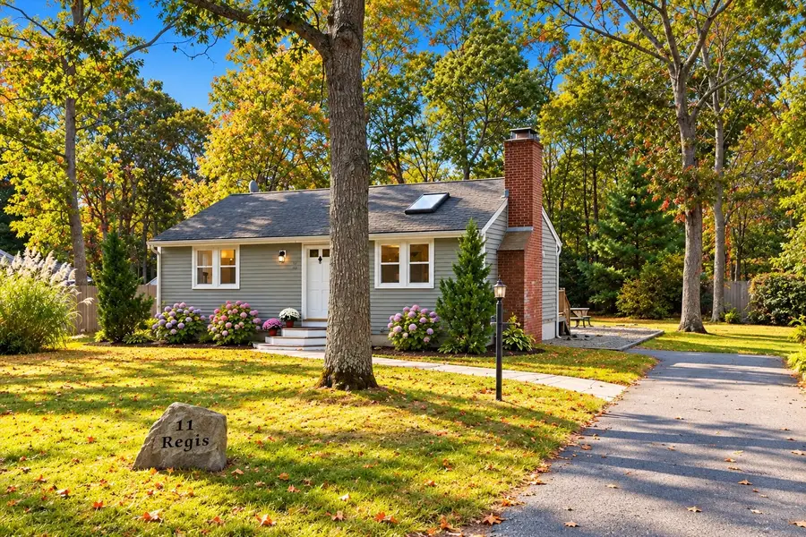 11 Regis, Falmouth, MA 02536 - #2