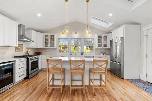 21 Chandler St, Haverhill, MA 01835