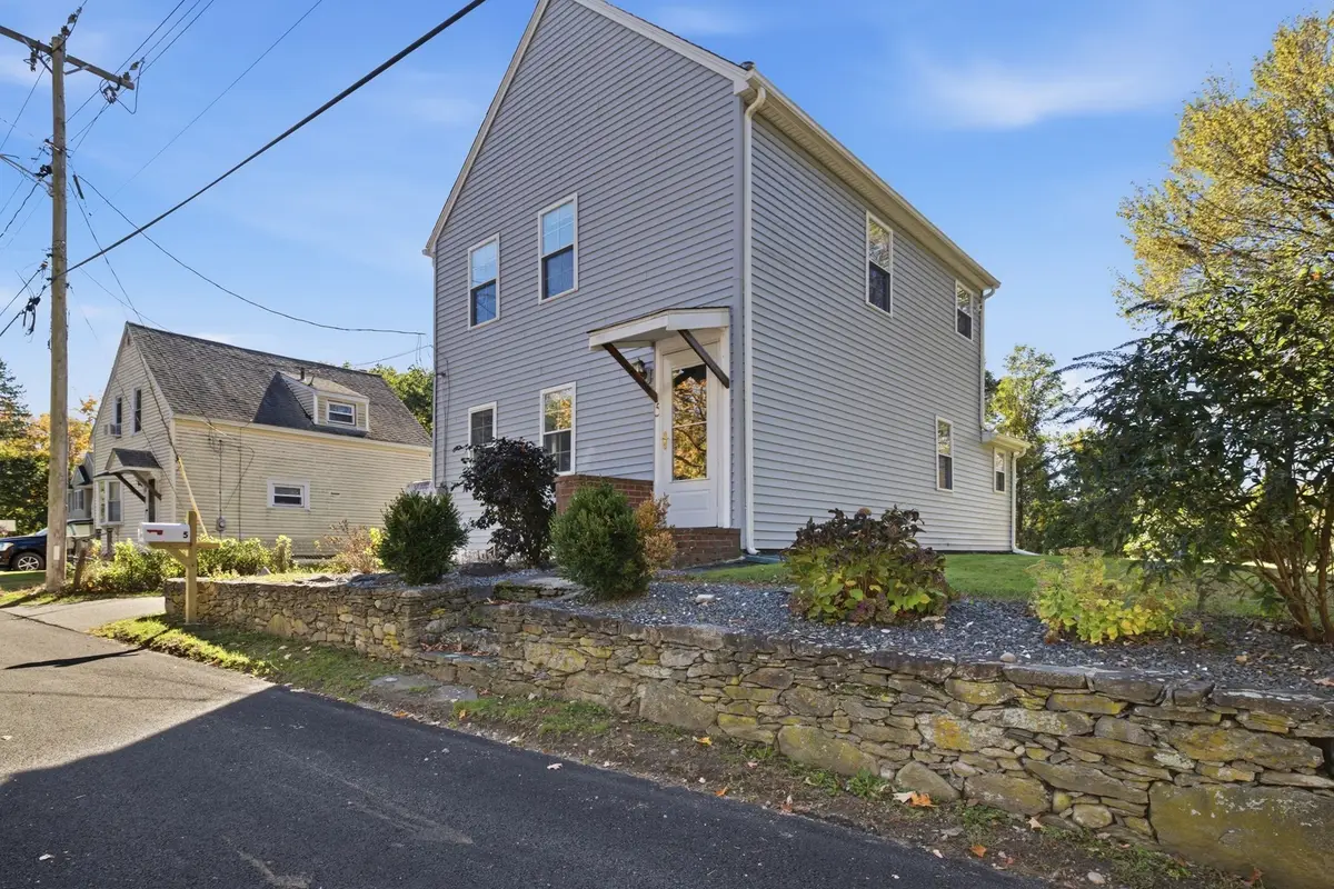 5 Red Ln, East Taunton, MA 02718 - #1