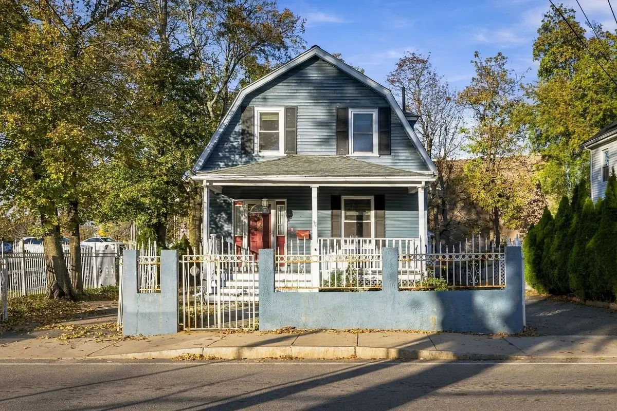 40 Beaver St, Framingham, MA 01702 - #1
