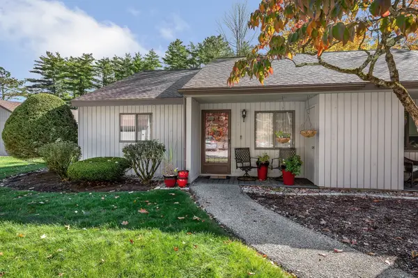 7 Essex Green Court #7, Merrimack, NH 03054