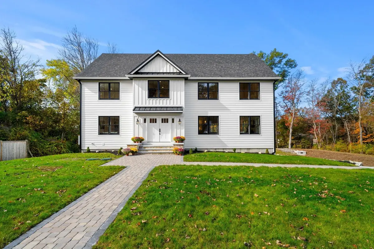 5 Lee Avenue, Wilmington, MA 01887 - #1