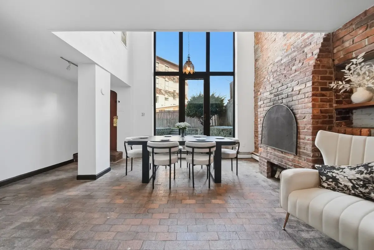 3 Medford St, Chelsea, MA 02150 - #1