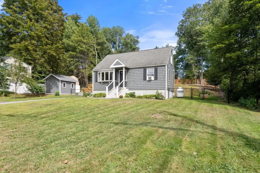 27 Harvard Ave, Methuen, MA 01844 - #2