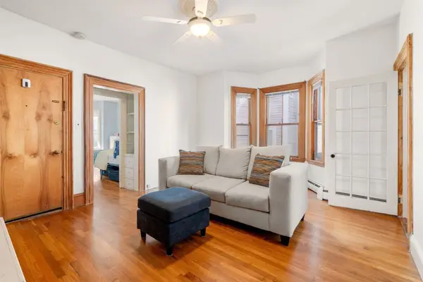 247 Chestnut St #1, Cambridge, MA 02139