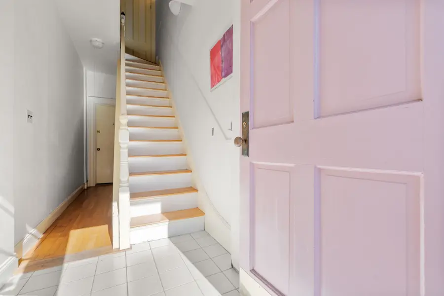 247 Chestnut St #1, Cambridge, MA 02139 - #2