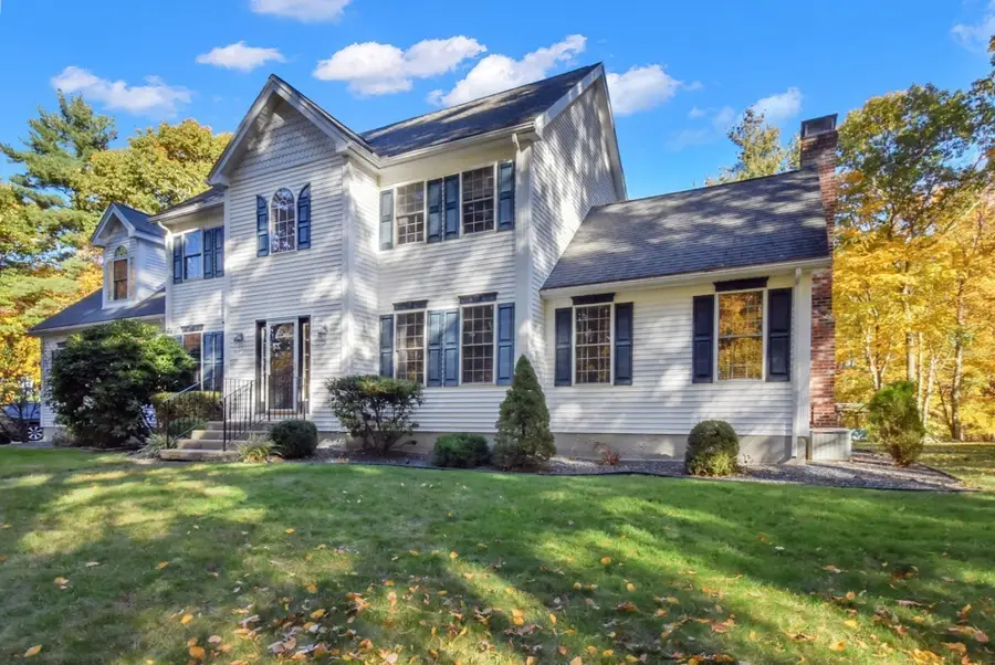 2 Fairway View Dr, Douglas, MA 01516 - #2
