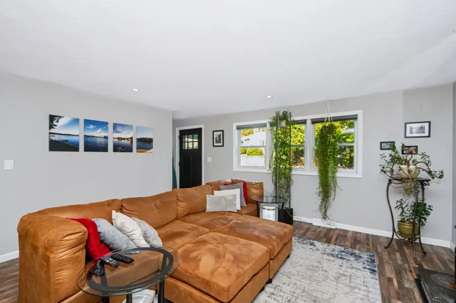 8 Clearview Dr, Marlborough, MA 01752 - #3
