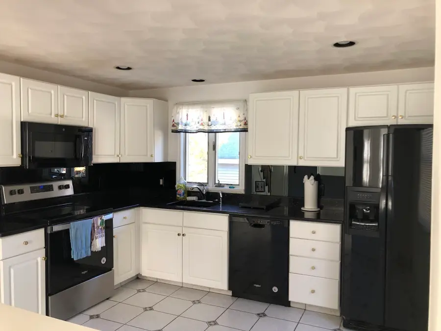 448 Essex St, Beverly, MA 01915 - #3