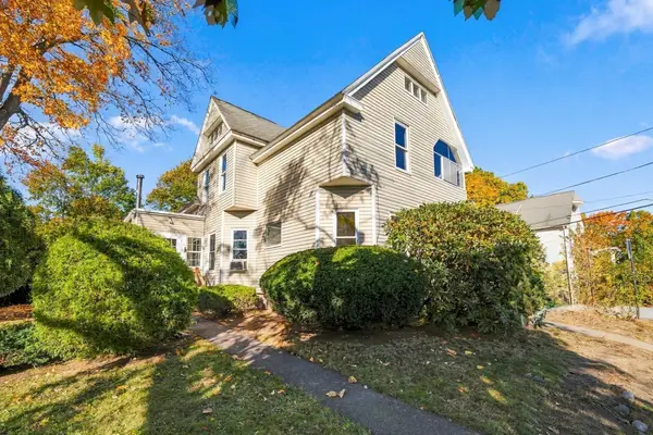 23 Montague St, Worcester, MA 01603