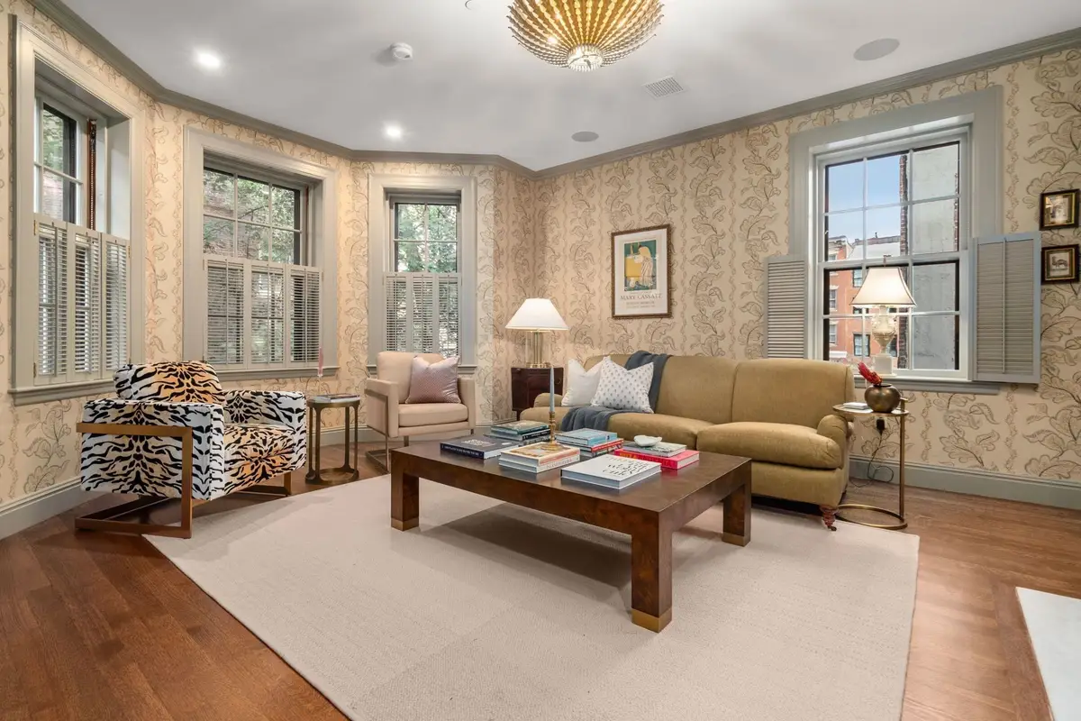 4 West Hill Place #4, Boston, MA 02114 - #1