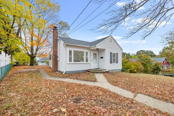 41 Linwood Ave, Methuen, MA 01844