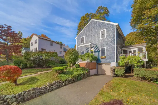 9 Sutherland Rd, Lexington, MA 02421