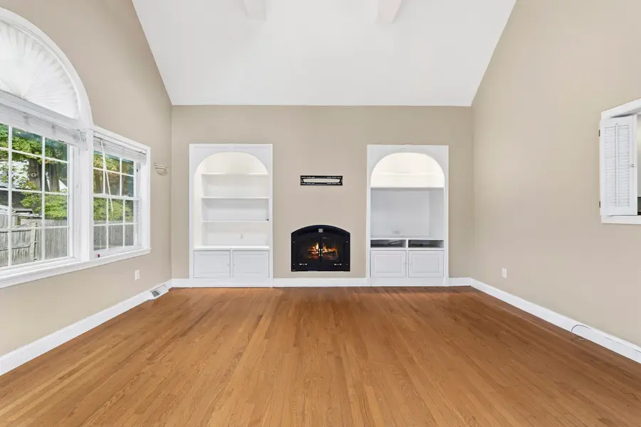 37 Jordan St, Beverly, MA 01915 - #2