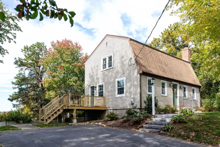 79 Colchester Dr, Plymouth, MA 02360 - #3