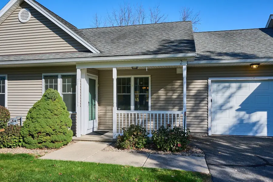 22 Pomeroy Meadow Rd #2, Southampton, MA 01073 - #2