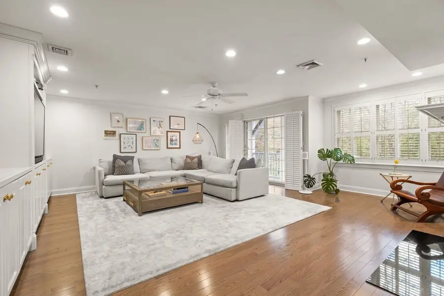 27C Maple St #C, Canton, MA 02021 - #3
