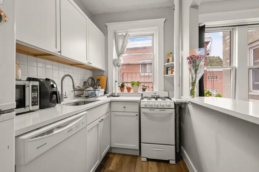 233 Kelton St #12, Boston, MA 02134 - #3