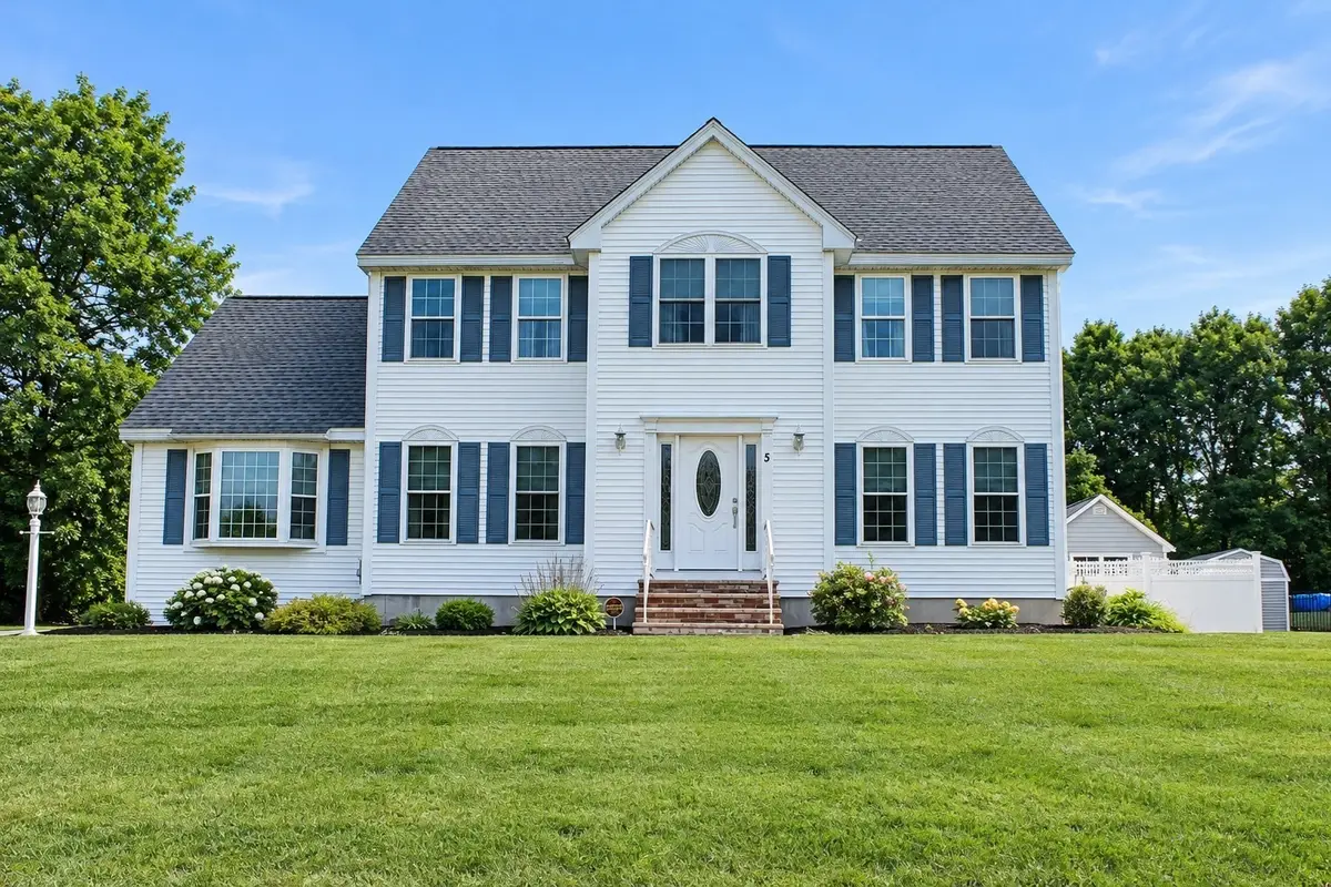 5 Abbey Rd, Methuen, MA 01844 - #1