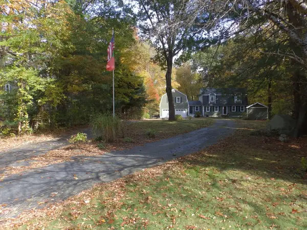 474 Pike Ue, Attleboro, MA 02703