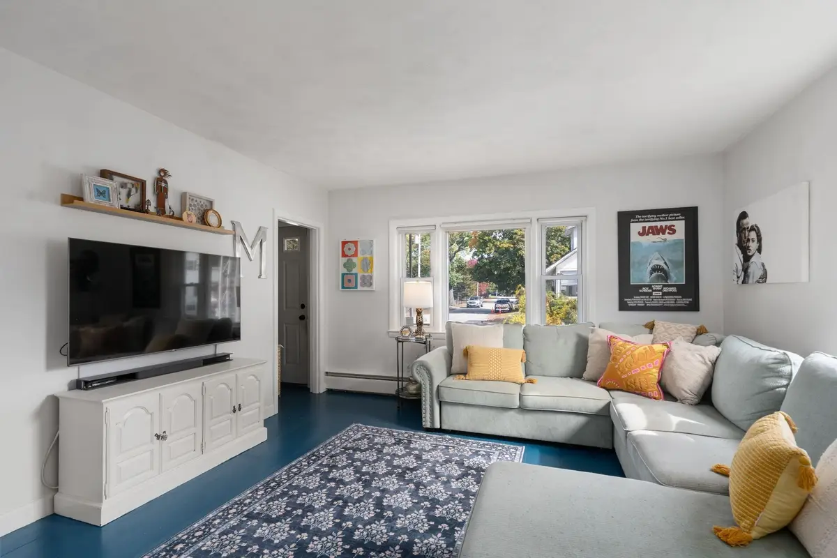 29 Lexington Ave, Attleboro, MA 02703 - #1