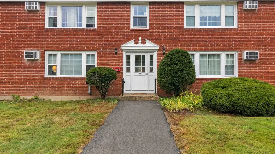 9 Myles Standish Drive #8, Haverhill, MA 01830 - #2
