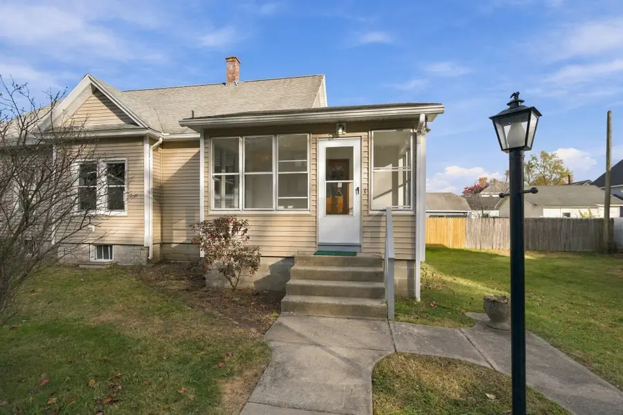 62 Brookline Ave, Holyoke, MA 01040 - #3