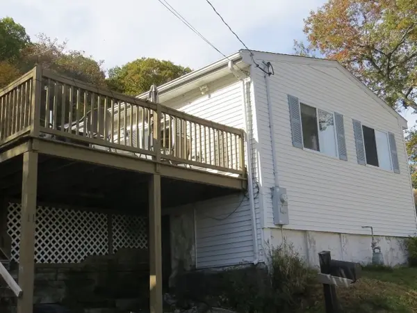 11 Sonoma Dr, Worcester, MA 01605