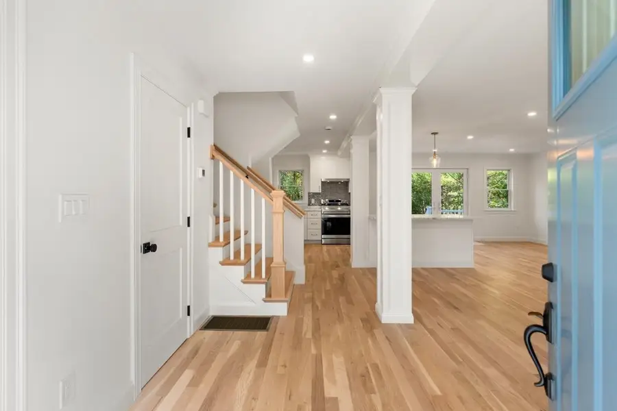318 Essex Ave #B, Gloucester, MA 01930 - #2