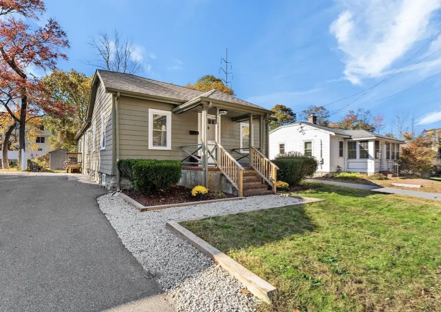 1011 Webster St, Needham, MA 02492 - #2