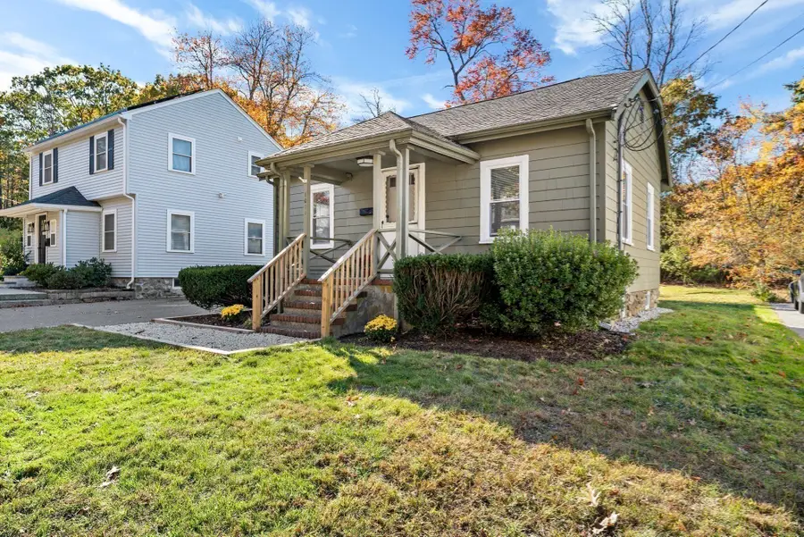 1011 Webster St, Needham, MA 02492 - #3