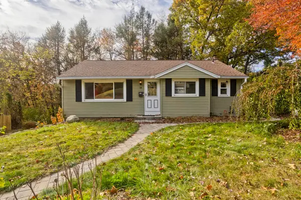 34 Geraldine St, Palmer, MA 01069