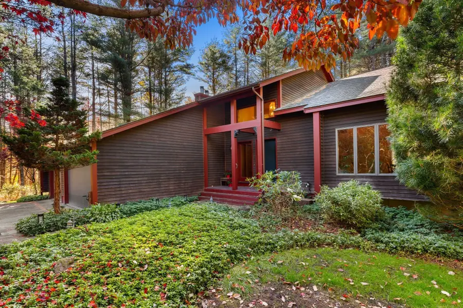 56 School St, Dunstable, MA 01827 - #2