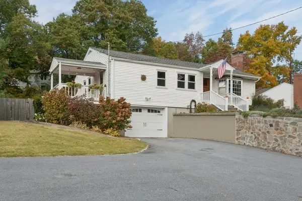 218 Myrtle St, Ashland, MA 01721
