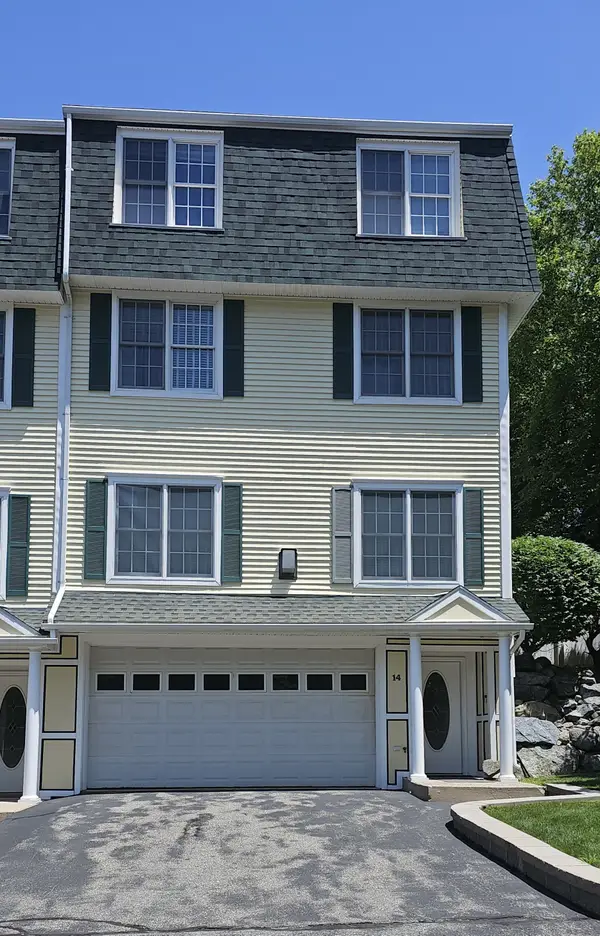14 Dansereau Place #14, Middleton, MA 01949