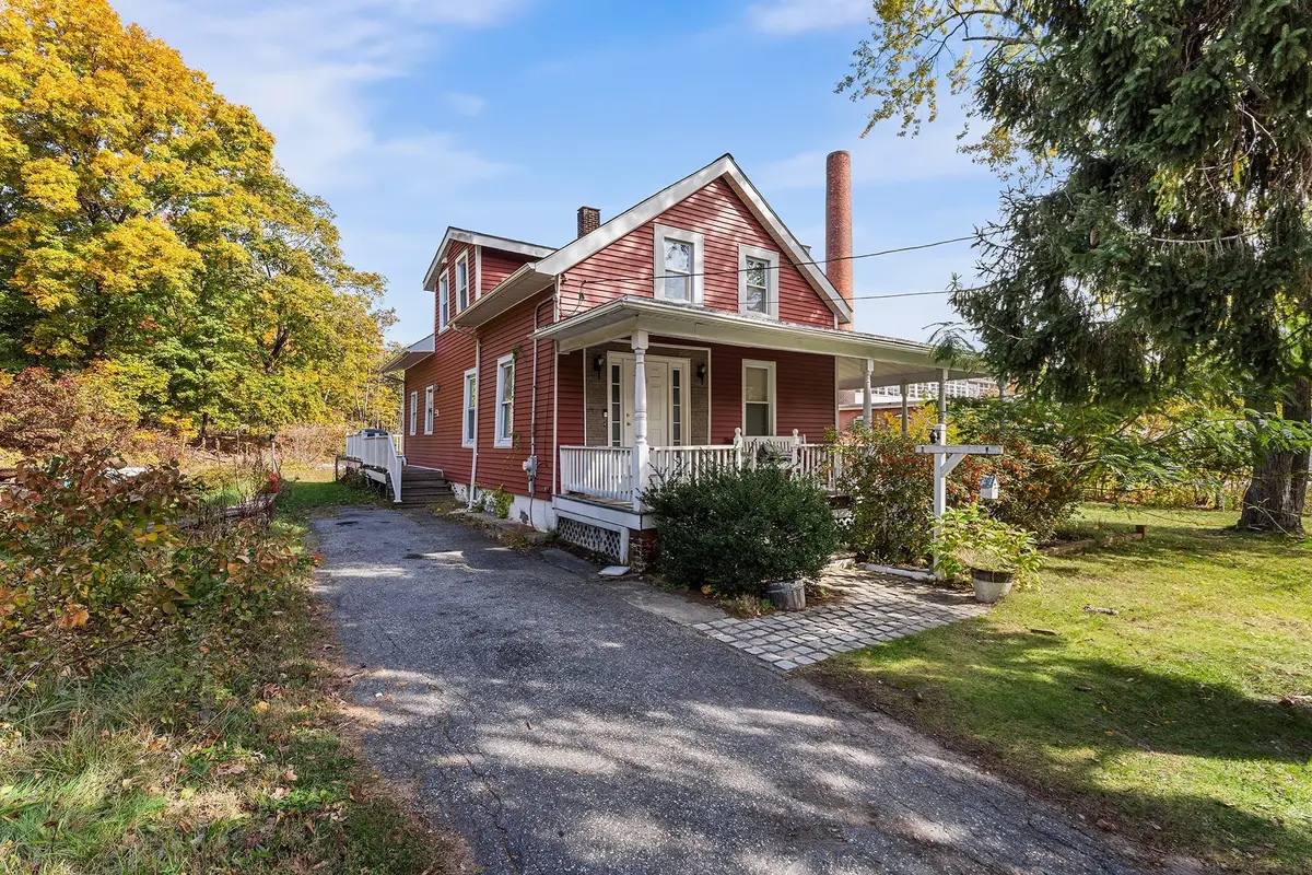 27 Park Pl, Attleboro, MA 02703 - #1