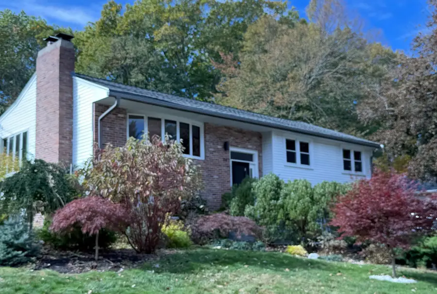 114 Chickering Rd, Dedham, MA 02026 - #2