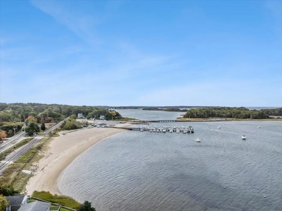 42 Wyman Ave, Monument Beach, MA 02553 - #2