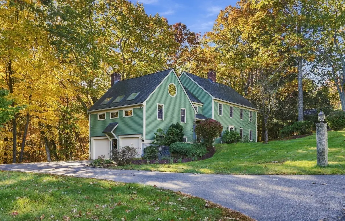 185 Kettle Hole Rd, Bolton, MA 01740 - #1
