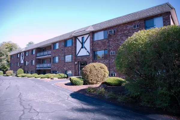 65 Mccormick Ter. #4, Stoughton, MA 02072